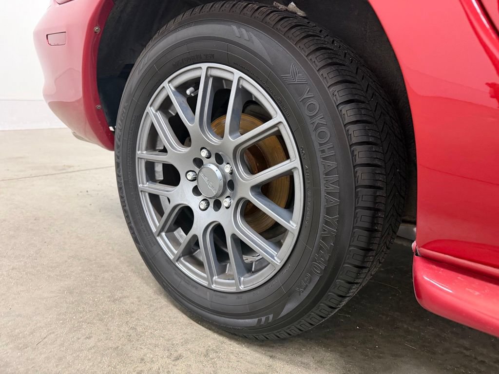 Used 1996 Ford Mustang GT RWD image 9