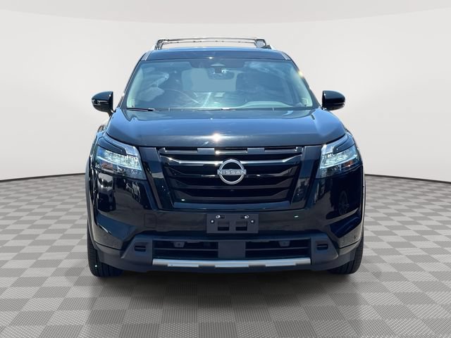 Used 2024 Nissan Pathfinder SL w/ SL Premium Package AWD/4WD image 2
