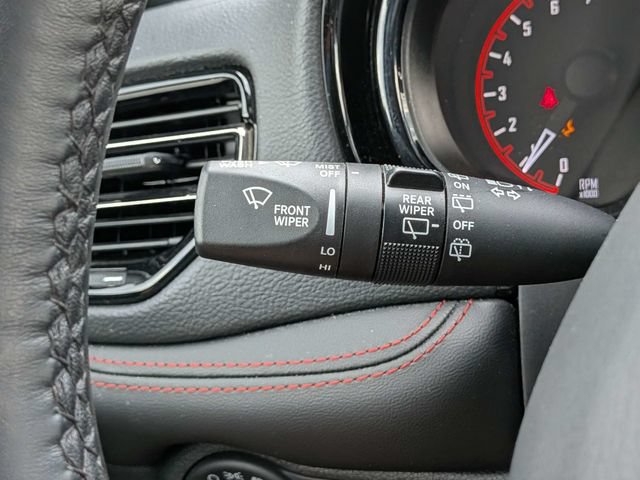 Used 2025 Dodge Durango GT RWD image 28