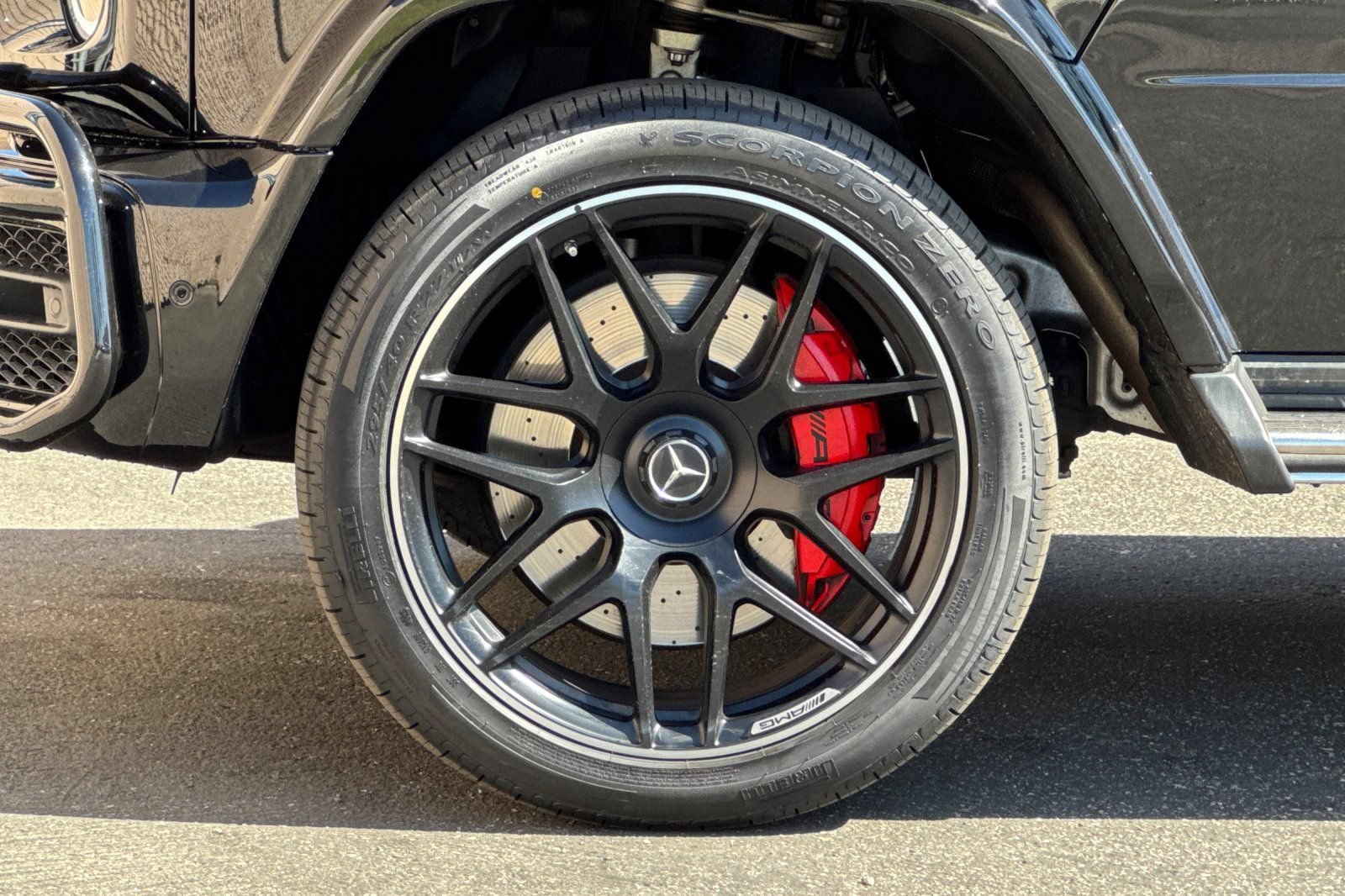 Used 2024 Mercedes-Benz G 63 AMG 4MATIC image 30