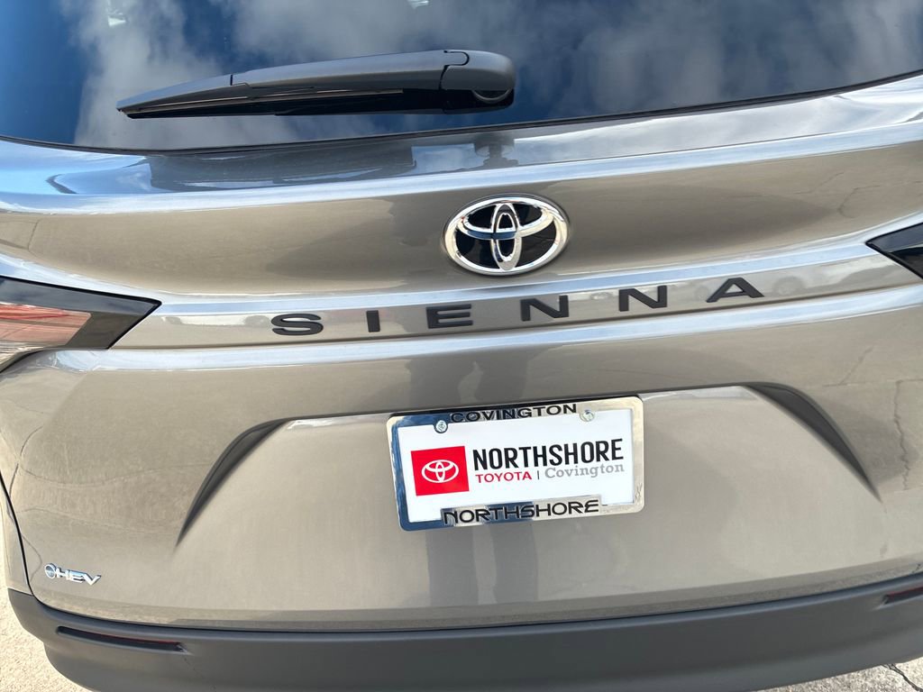 New 2026 Toyota Sienna LE image 6
