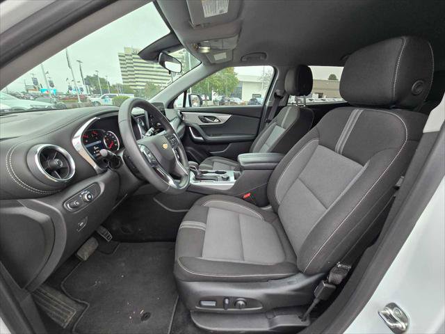 Used 2025 Chevrolet Blazer LT AWD/4WD image 19