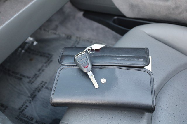 Used 2006 Porsche Boxster S RWD image 35