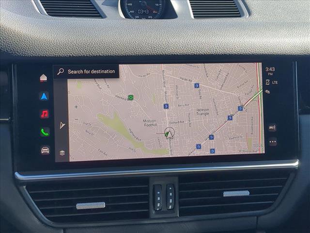 Used 2023 Porsche Cayenne Coupe image 13