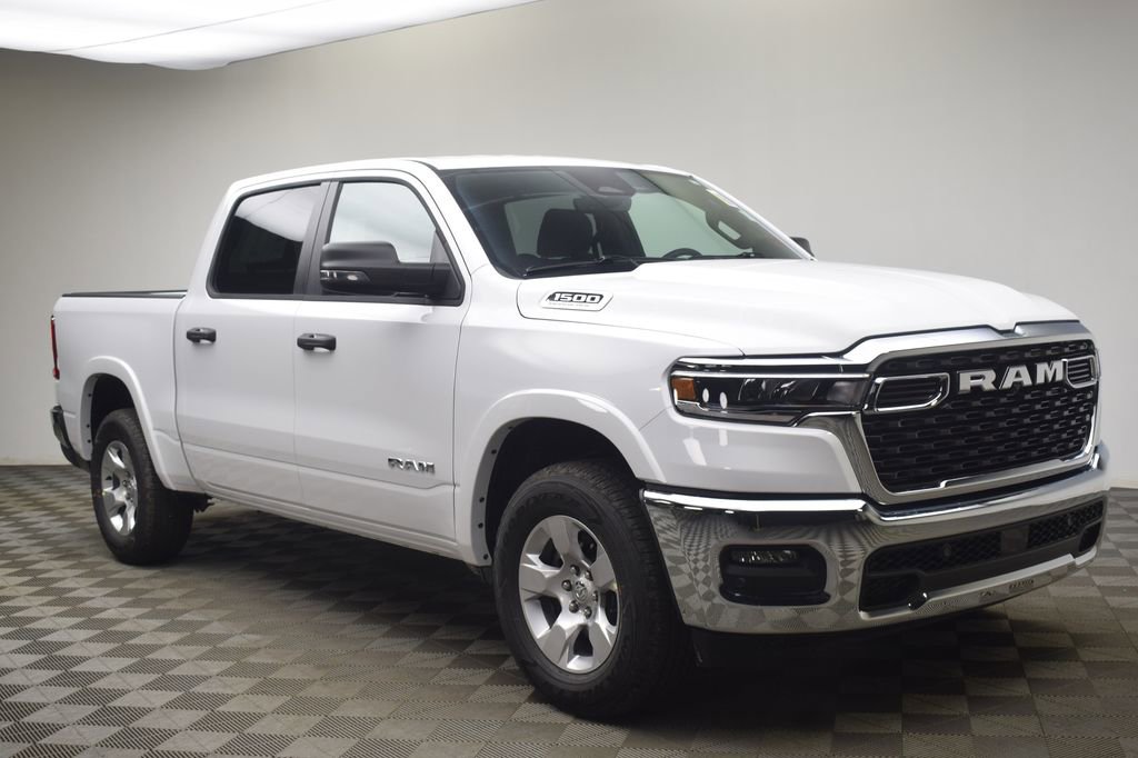 New 2026 RAM 1500 4x4 Crew Cab image 3