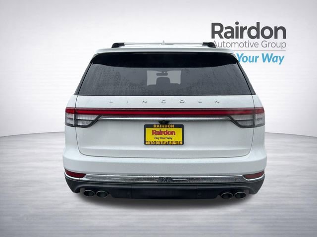 Used 2020 Lincoln Aviator Reserve w/ Equipment Group 202A image 8
