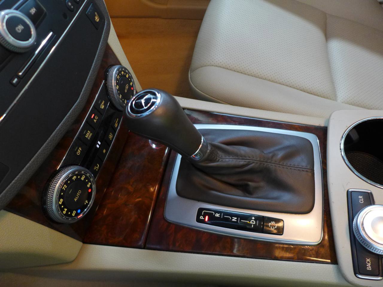 Used 2009 Mercedes-Benz C 300 4MATIC Sedan image 34
