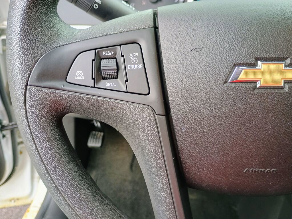 Used 2017 Chevrolet Equinox LS image 10