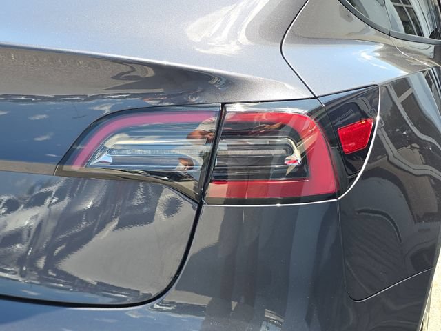 Used 2023 Tesla Model 3 Standard Range RWD image 8