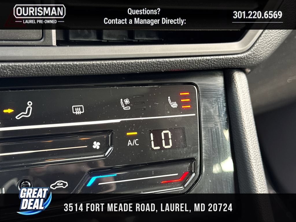 Used 2025 Volkswagen Jetta GLI Autobahn FWD image 28