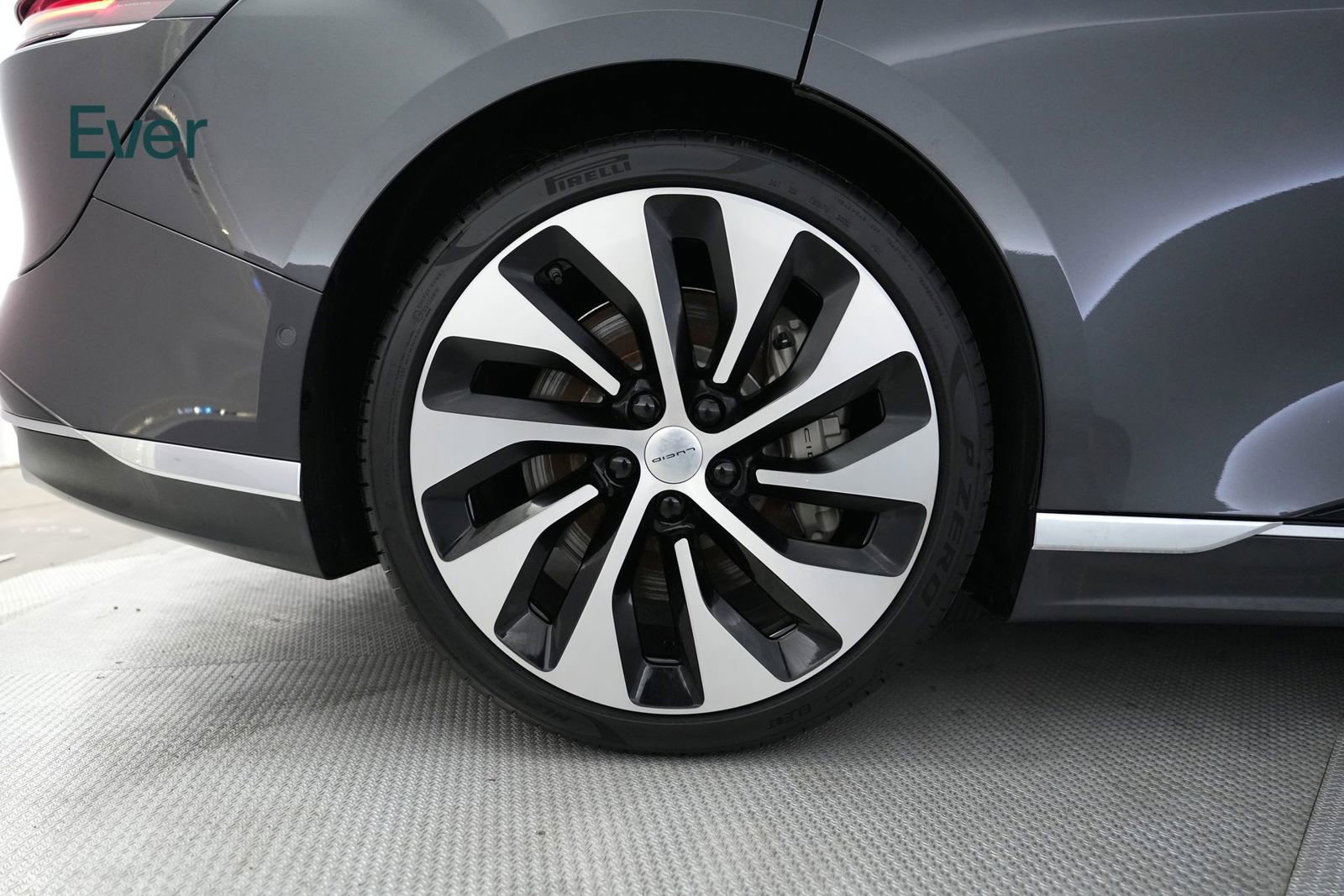 Used 2023 Lucid Air Grand Touring image 22