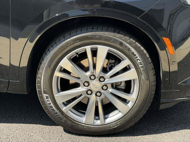 Used 2024 Cadillac XT6 Premium Luxury w/ Technology Package AWD/4WD image 8