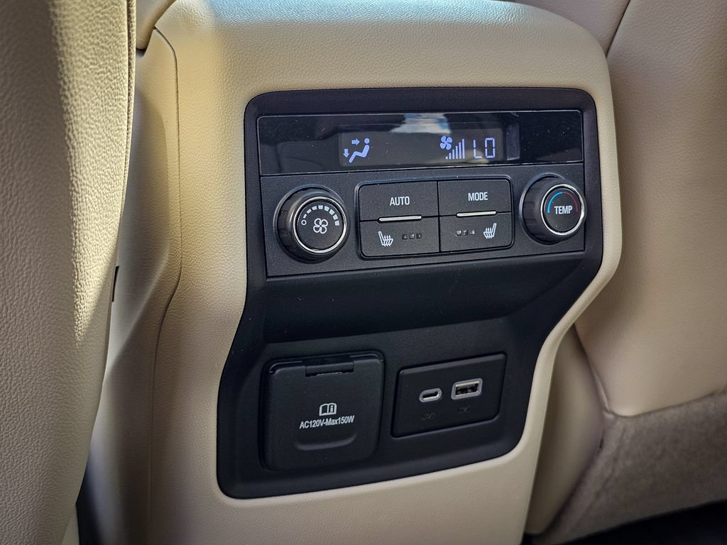 Used 2020 GMC Acadia Denali w/ Denali Ultimate Package AWD/4WD image 39
