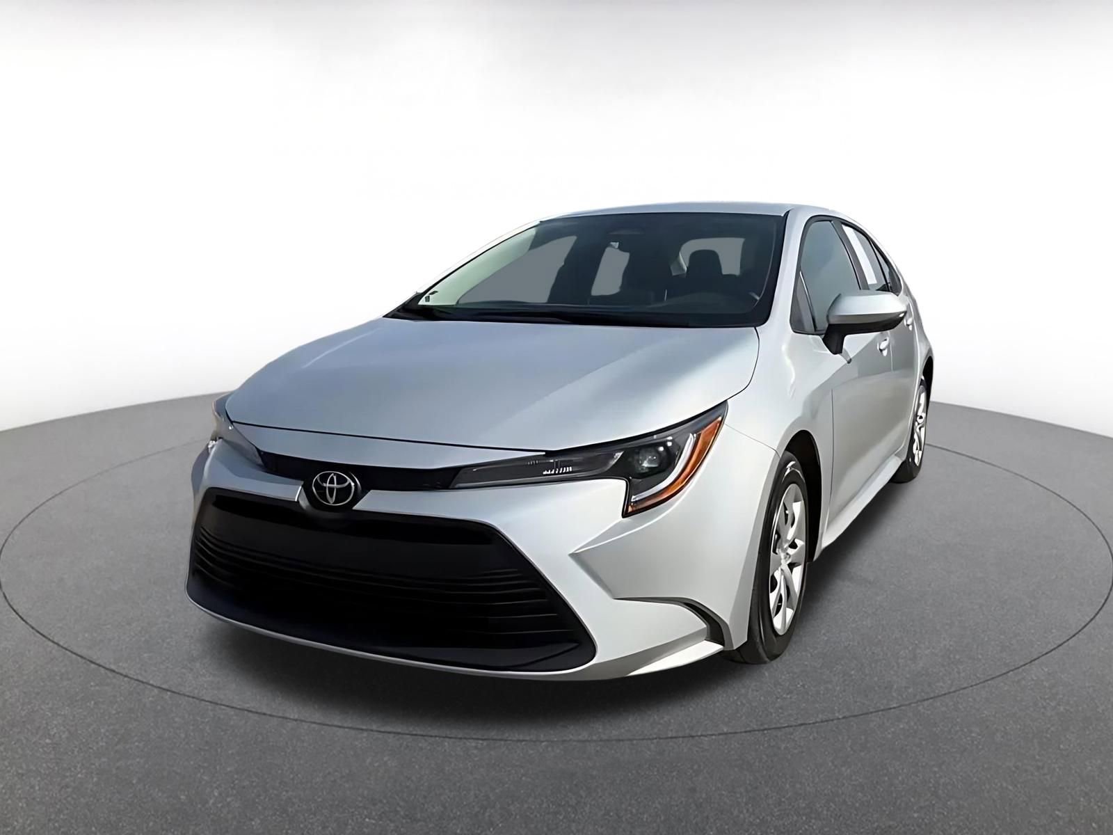 Used 2025 Toyota Corolla LE image 7