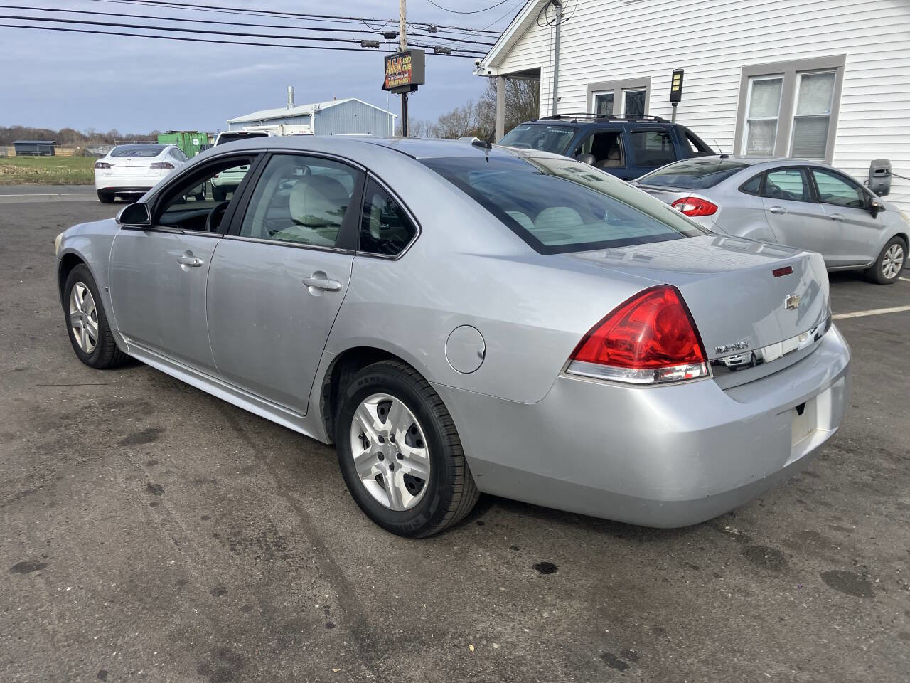 Used 2010 Chevrolet Impala LS image 9