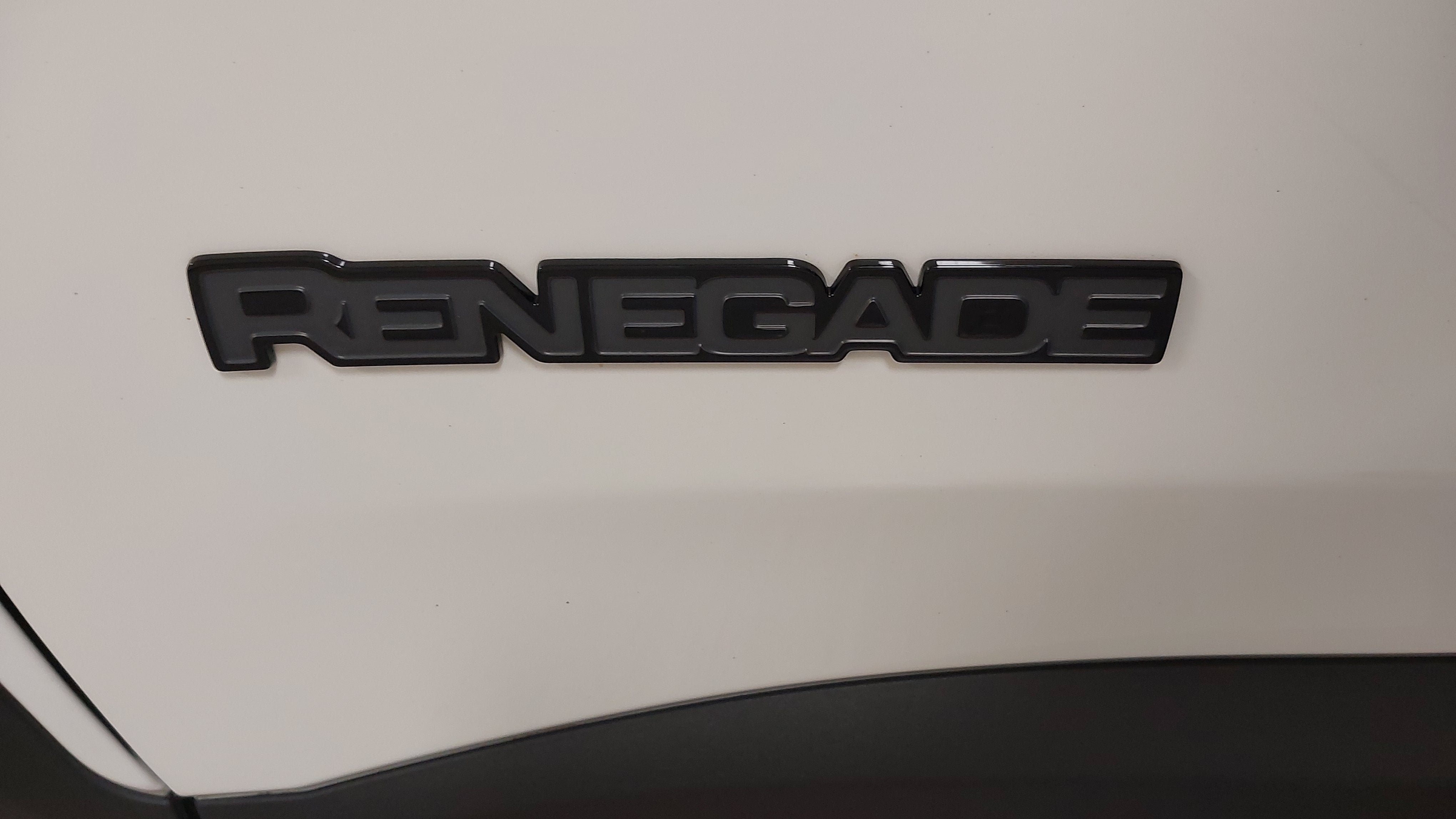 Used 2022 Jeep Renegade Altitude w/ Convenience Group AWD/4WD image 17