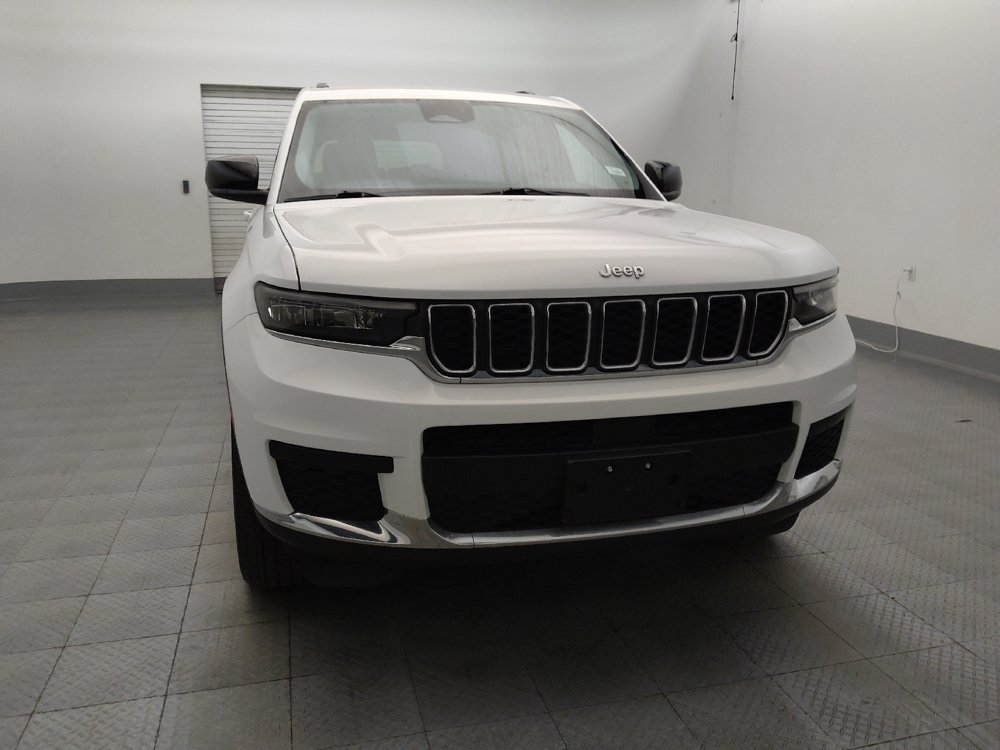 Used 2023 Jeep Grand Cherokee L Laredo w/ Luxury Tech Group I RWD image 14