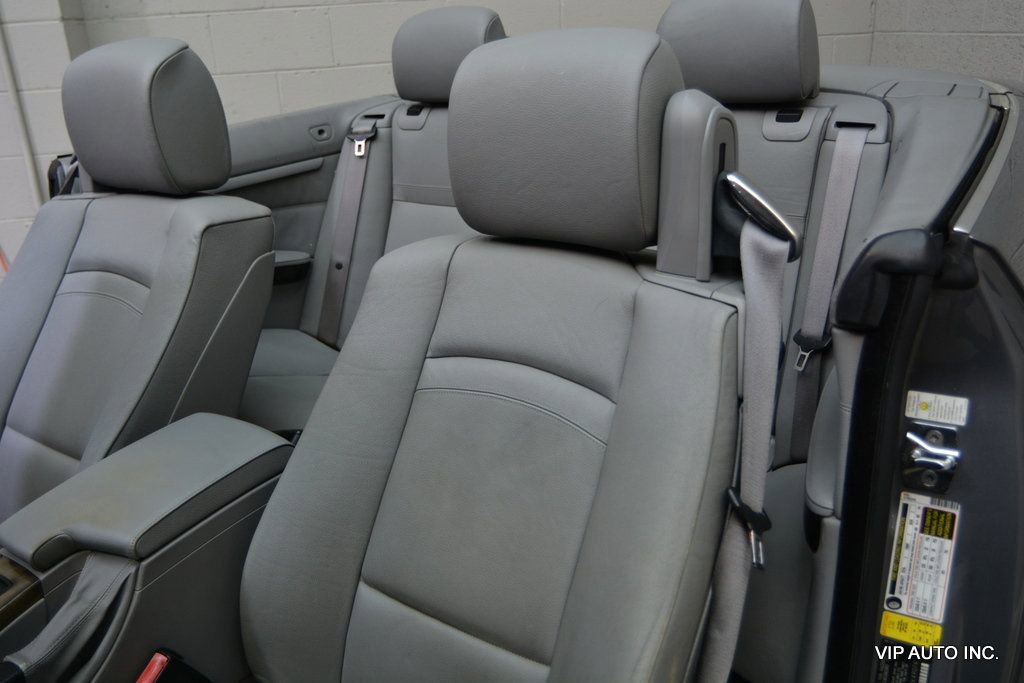 Used 2007 BMW 335i Convertible image 15