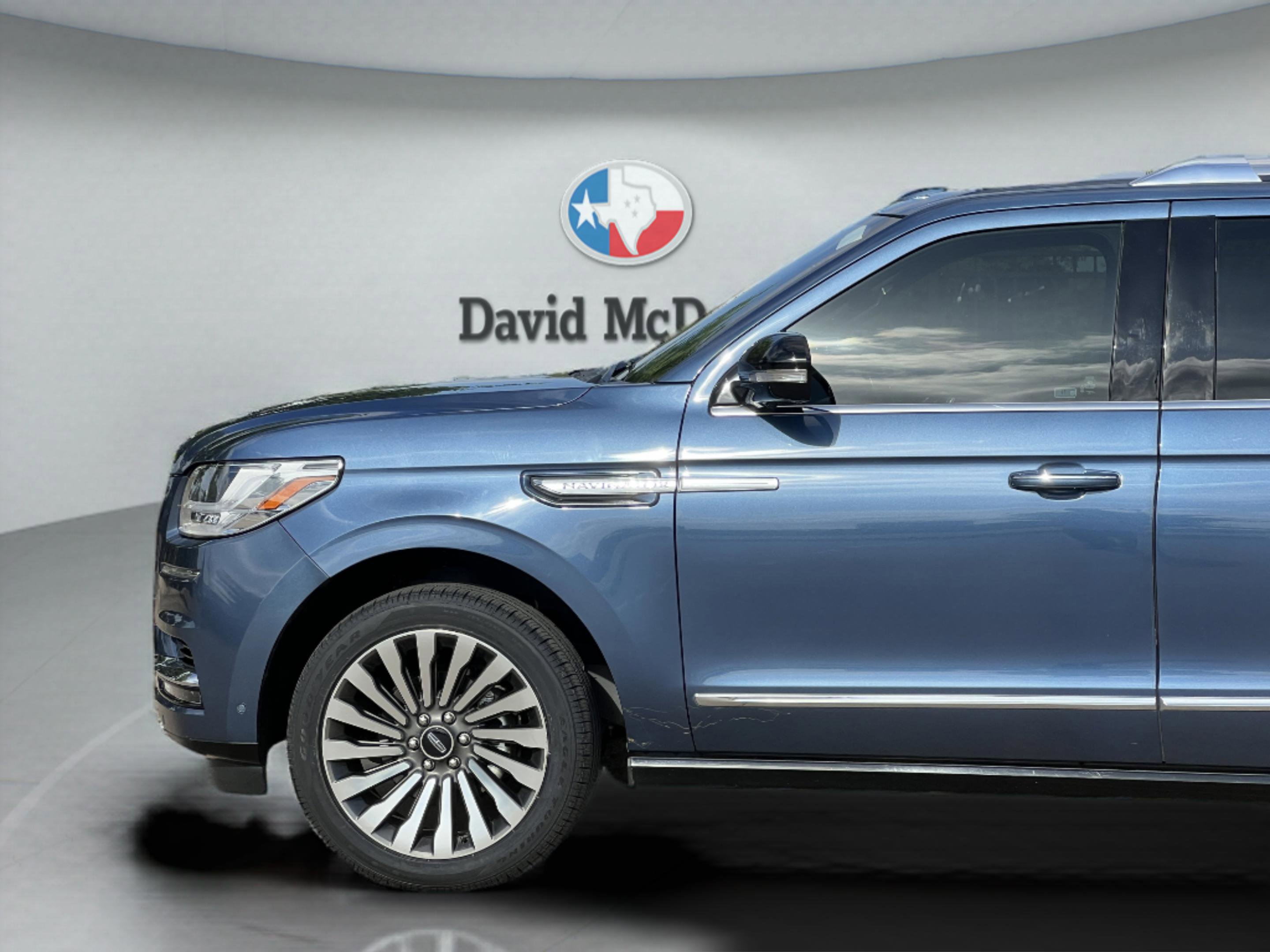 Used 2020 Lincoln Navigator Reserve w/ Luxury Package image 29