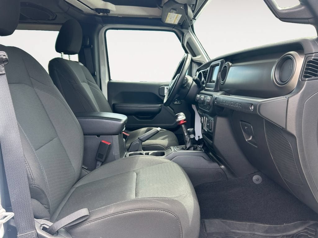 Used 2018 Jeep Wrangler Sport AWD/4WD image 24