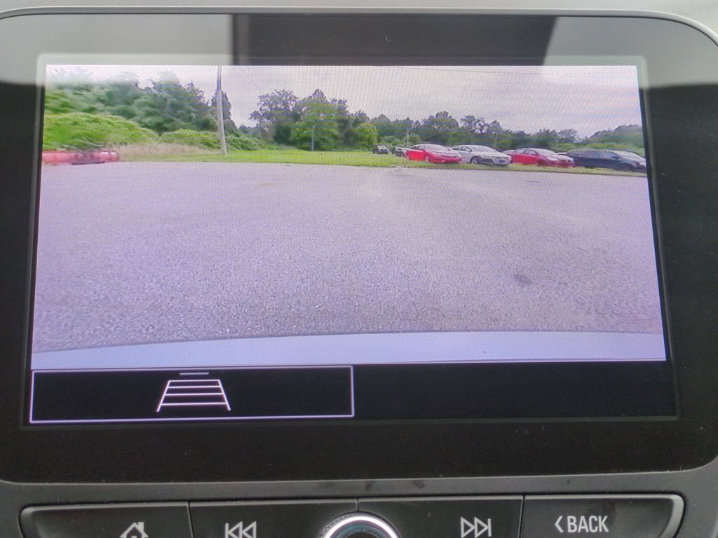 Used 2024 Chevrolet Malibu LT FWD image 11