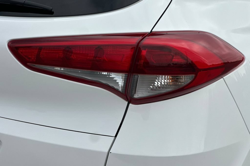 Used 2016 Hyundai Tucson SE w/ Option Group 02 FWD image 25