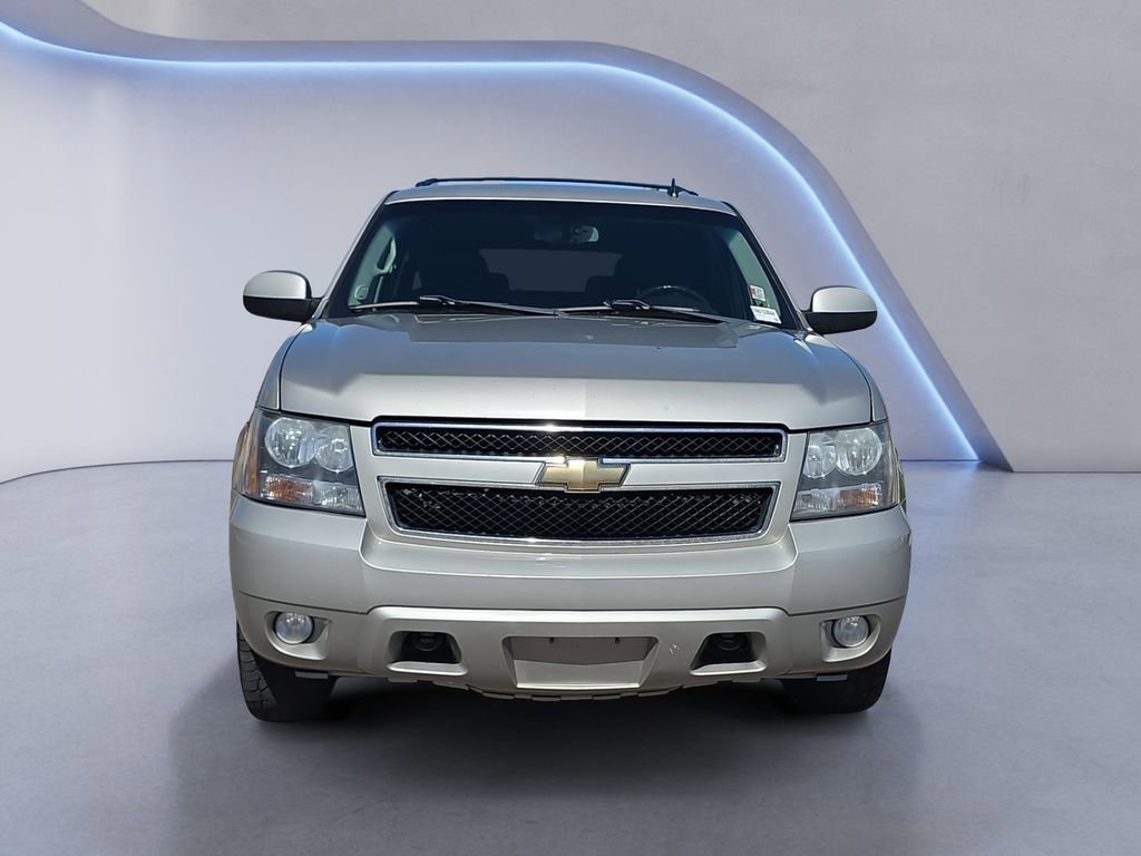 Used 2009 Chevrolet Suburban LT image 8