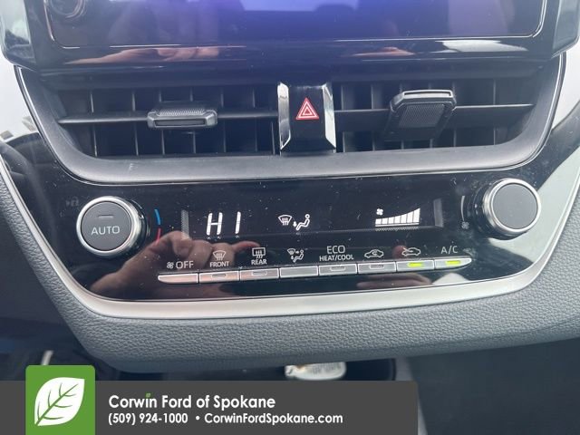 Used 2025 Toyota Corolla LE image 14