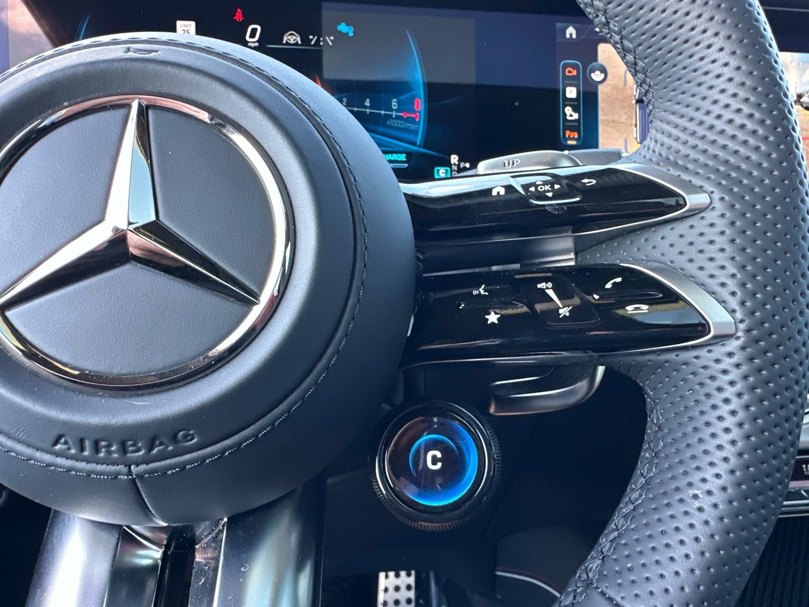 Certified 2025 Mercedes-Benz G 63 AMG 4MATIC image 34