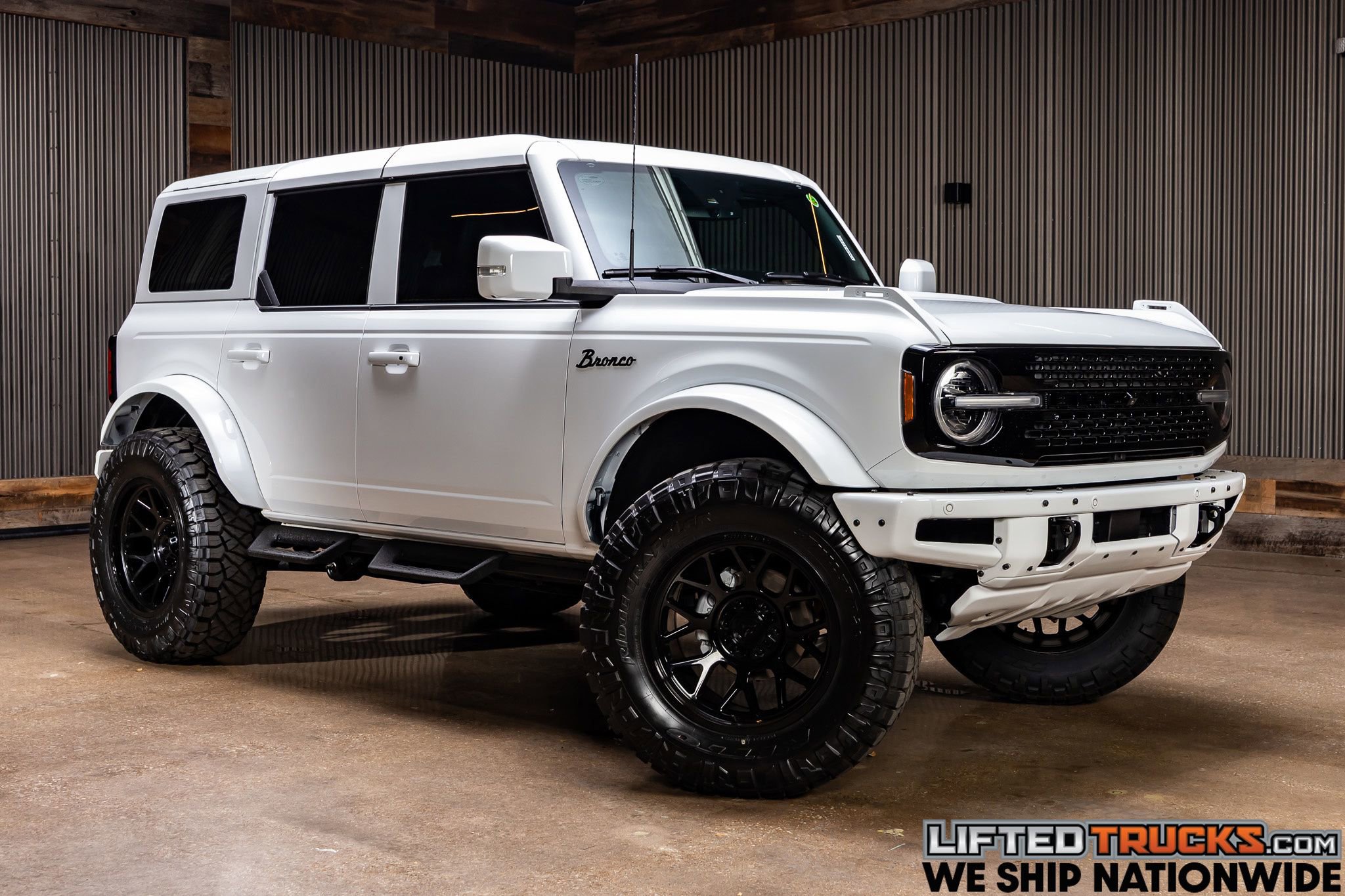 Used 2024 Ford Bronco Badlands image 1