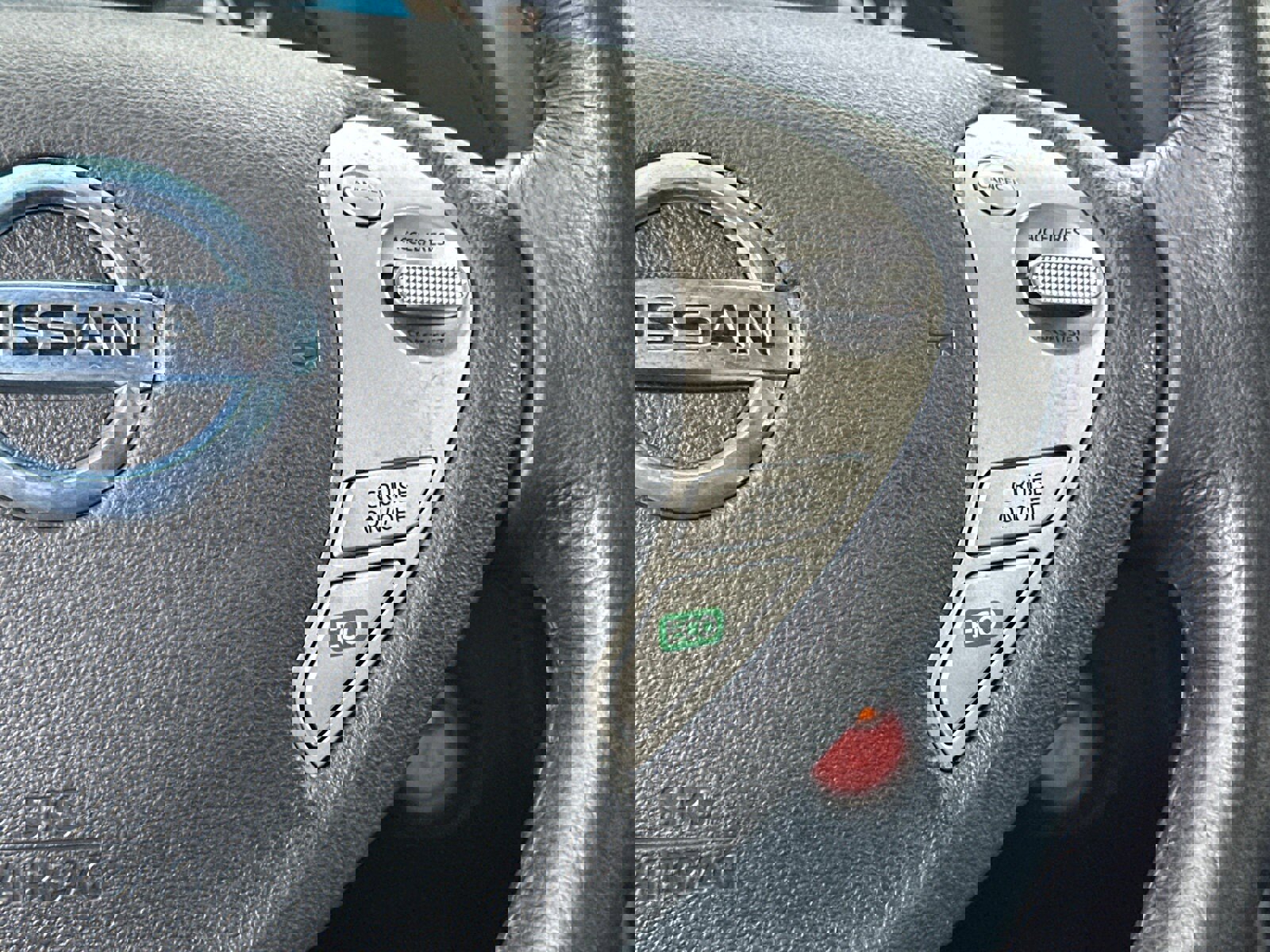 Used 2015 Nissan Leaf S w/ Charge Package image 25