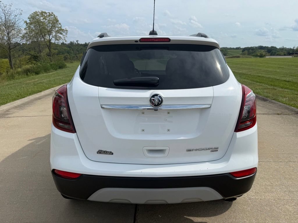 Used 2021 Buick Encore Preferred AWD/4WD image 4
