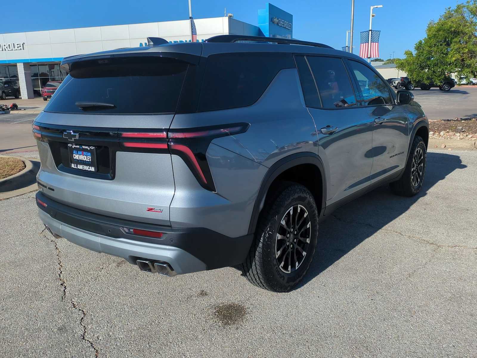 Used 2026 Chevrolet Traverse Z71 w/ Driver Confidence Package AWD/4WD image 8