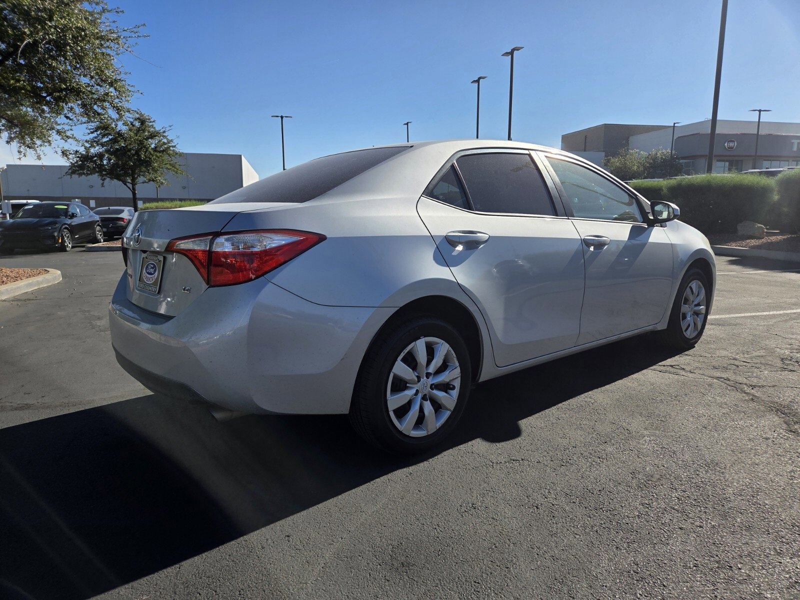 Used 2015 Toyota Corolla LE image 6
