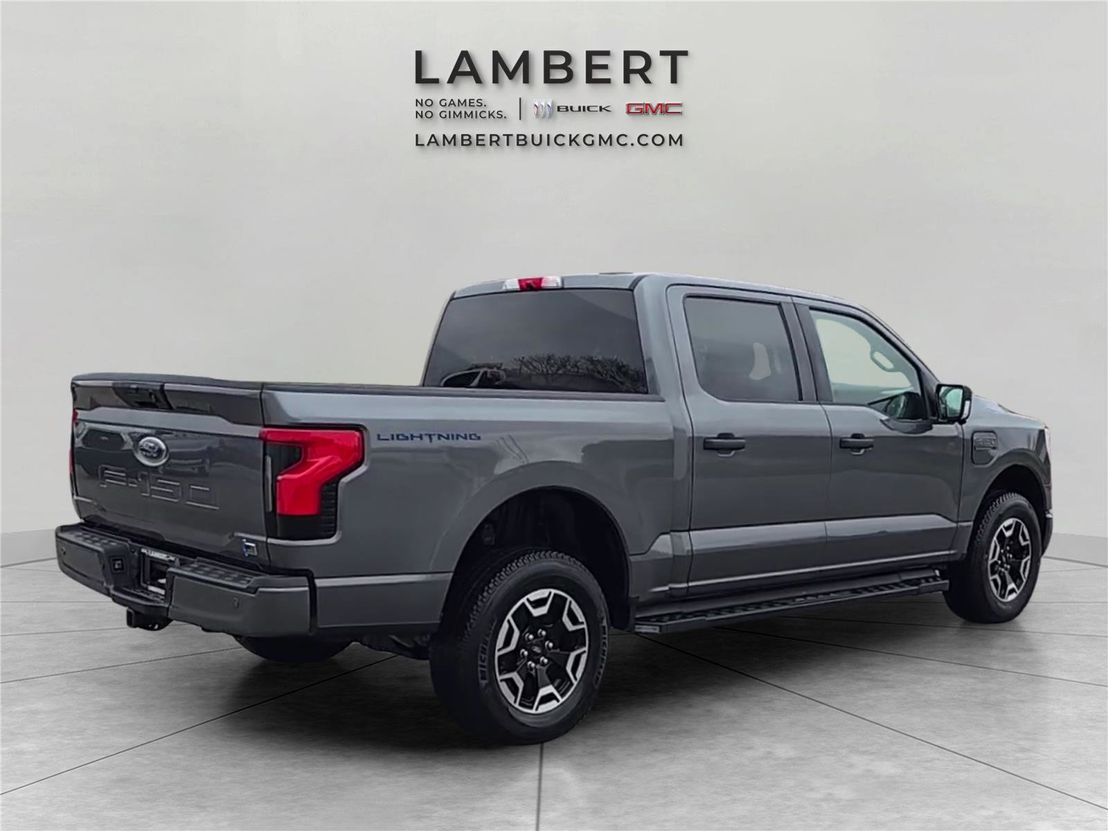 Used 2023 Ford F150 Lightning XLT image 5