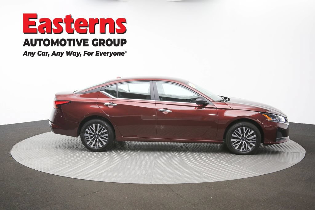 Used 2025 Nissan Altima 2.5 SV AWD/4WD image 41