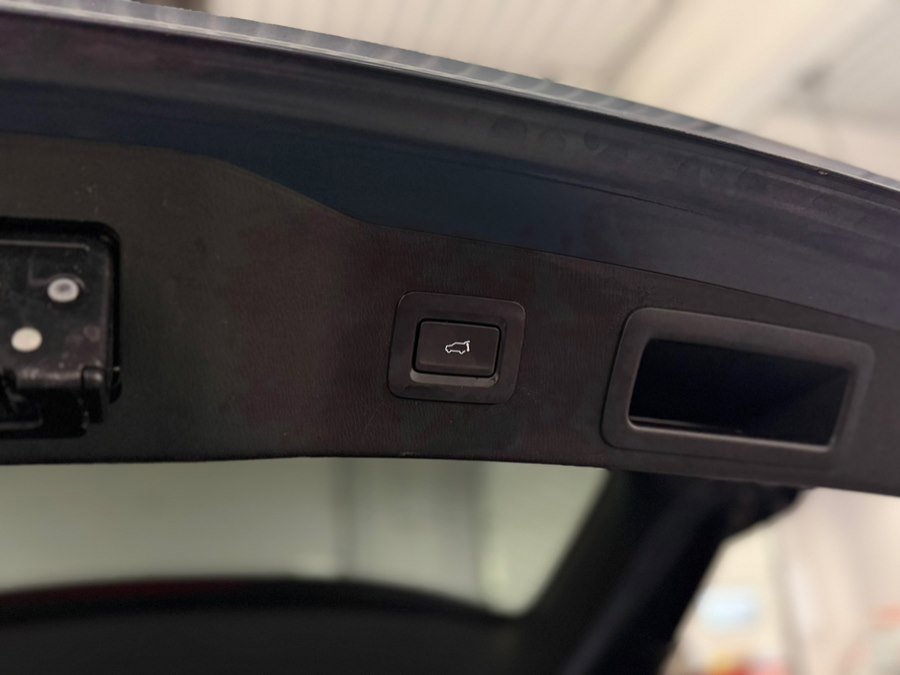 Used 2021 MAZDA CX-5 Carbon Edition image 38