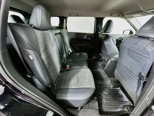 Used 2024 Mitsubishi Outlander SE AWD/4WD image 28