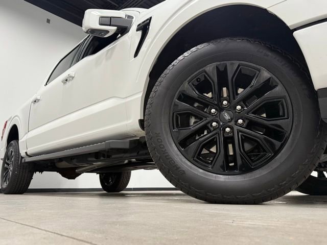 Used 2025 Ford F150 Lariat w/ Equipment Group 501A Mid image 3