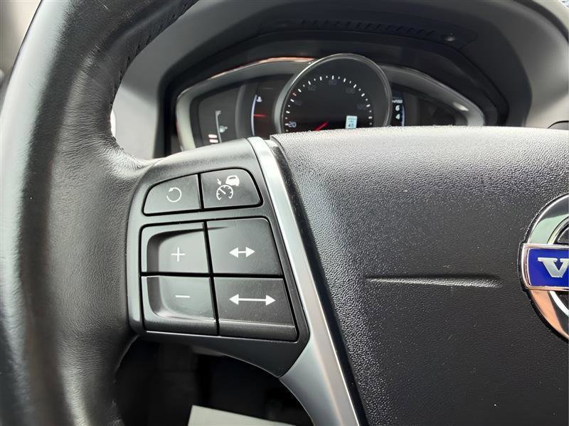 Used 2015 Volvo XC60 T5 Platinum FWD image 53