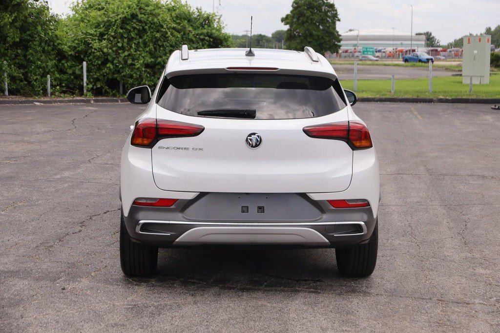 Used 2023 Buick Encore GX Essence w/ Experience Buick Package FWD image 7