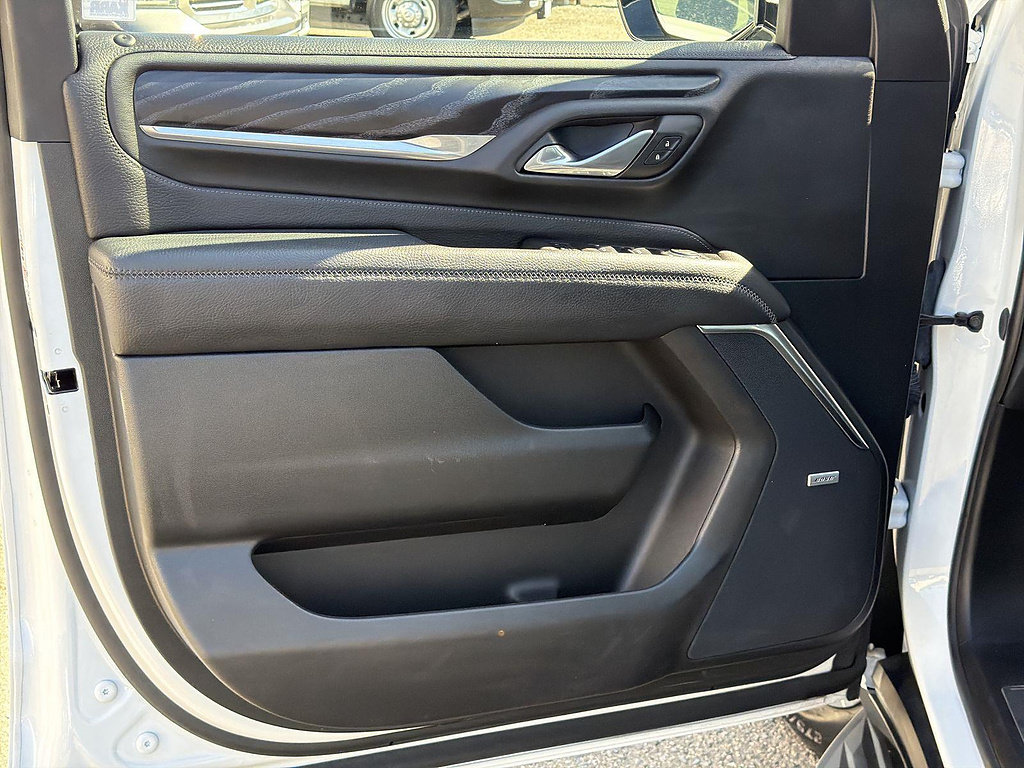 Used 2024 GMC Yukon Denali RWD image 22