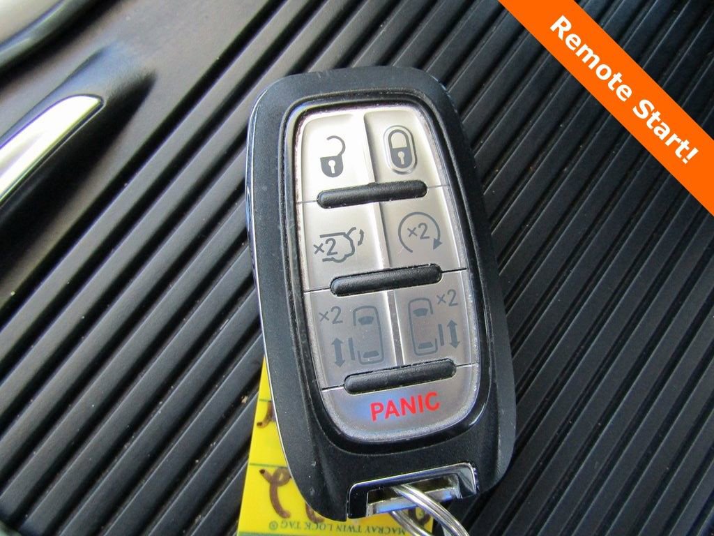 Used 2022 Chrysler Pacifica Touring-L image 20