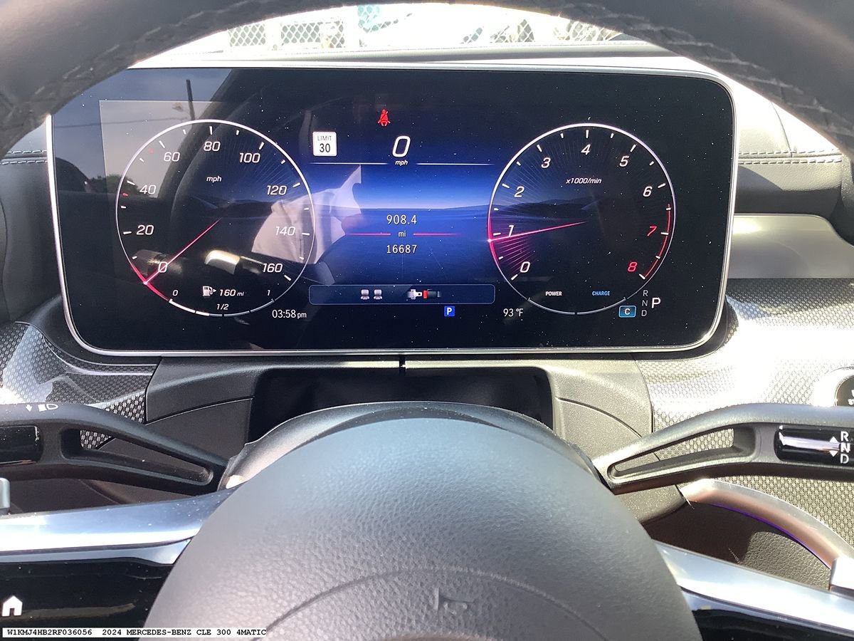 Used 2024 Mercedes-Benz CLE 300 4MATIC Coupe image 7