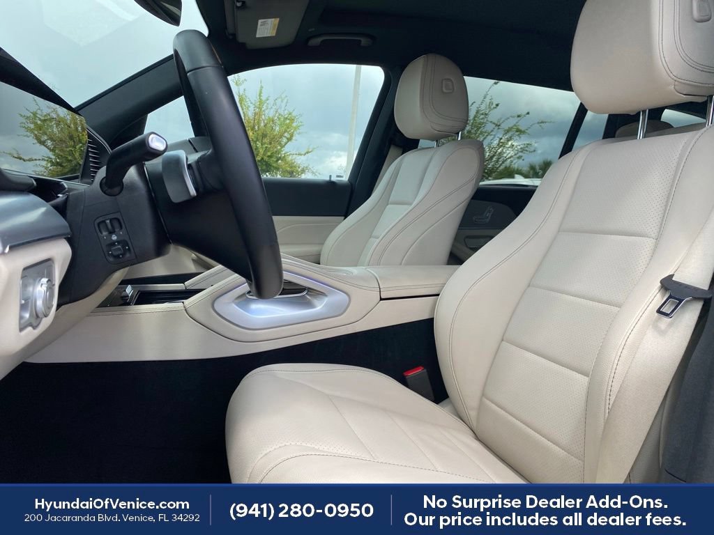 Used 2025 Mercedes-Benz GLS 450 4MATIC image 2
