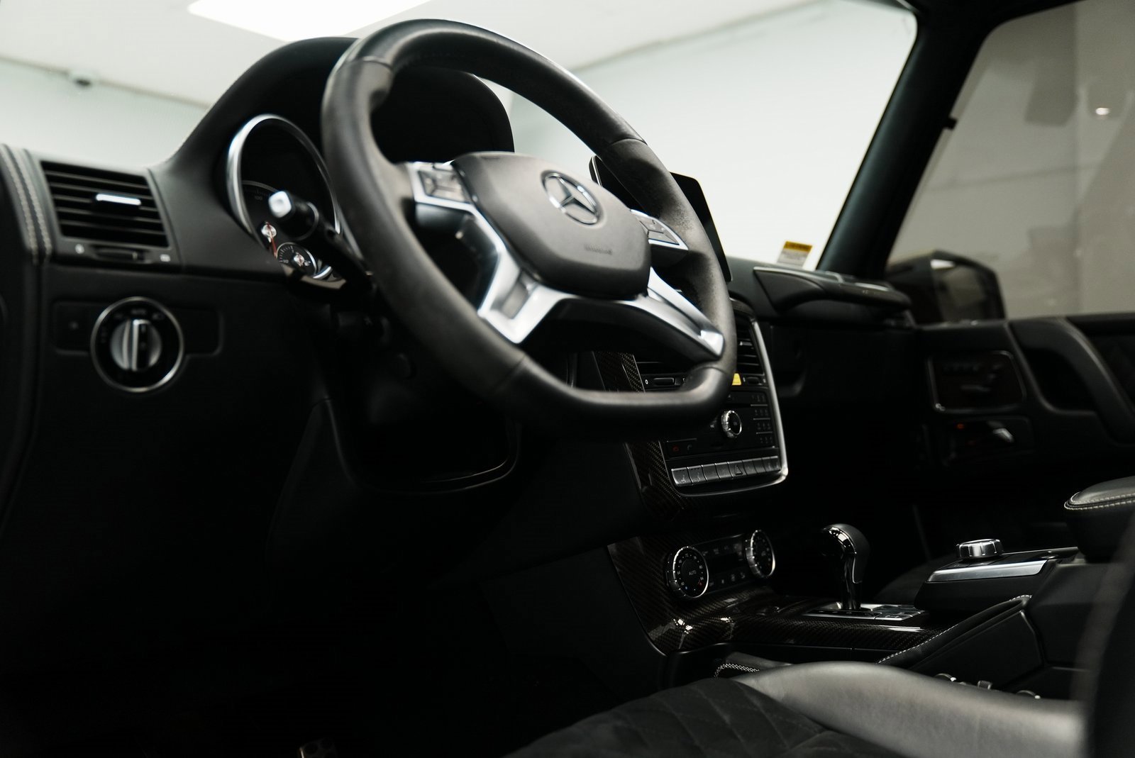 Used 2017 Mercedes-Benz G 550 Squared image 28