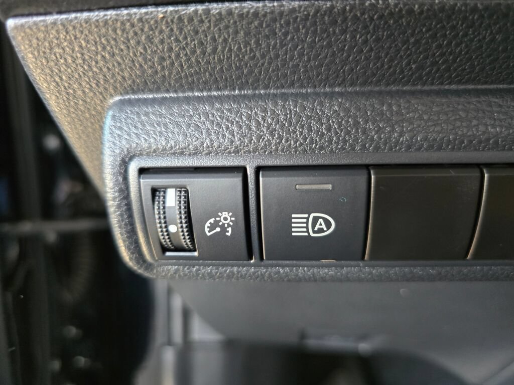 Used 2024 Toyota Corolla XSE FWD image 27