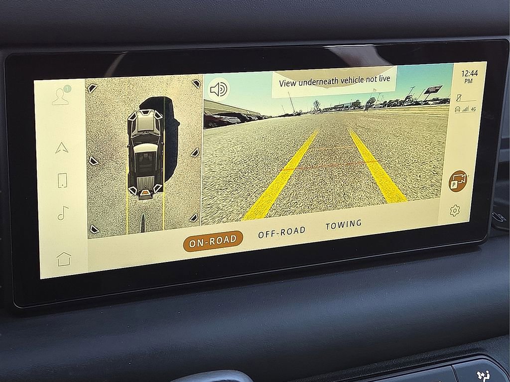 Used 2024 Land Rover Defender 110 X-Dynamic SE image 25