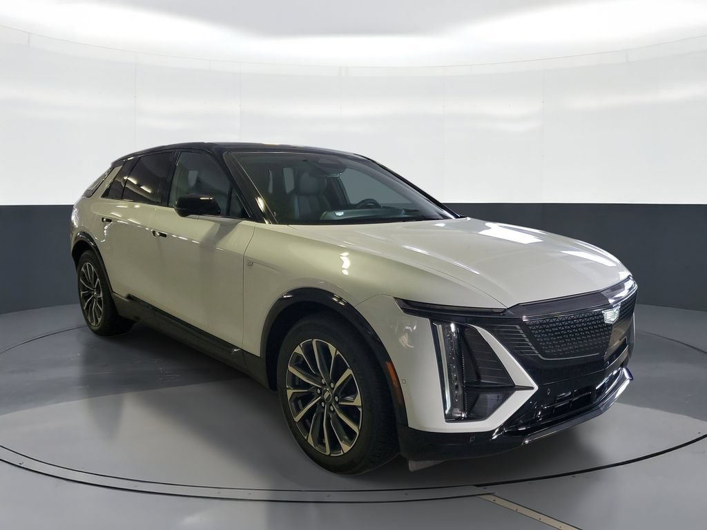 New 2026 Cadillac Lyriq Sport RWD image 2