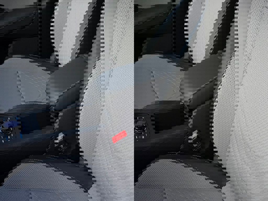 New 2026 Volkswagen Tiguan SE R-Line image 24